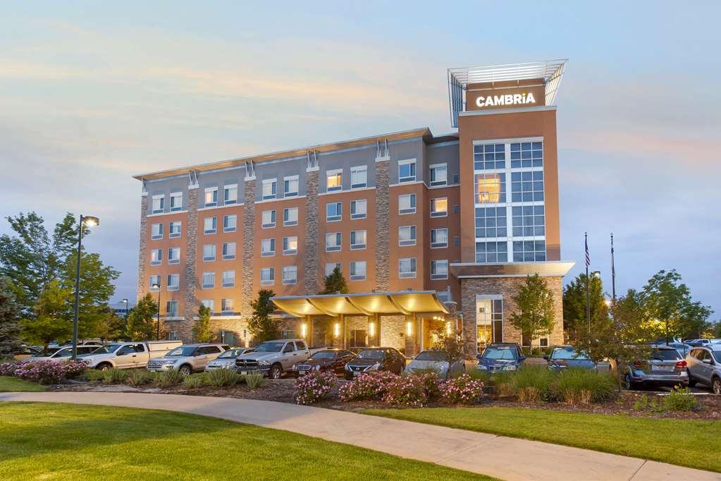 Cambria Hotel Denver International Airport Aurora Exterior foto